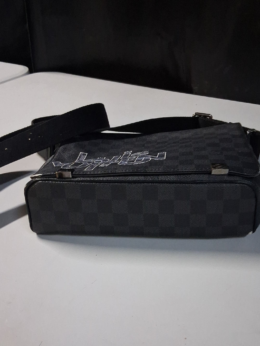 Louis Vuitton District Messenger PM Damier Graphite - Picture 5 of 9